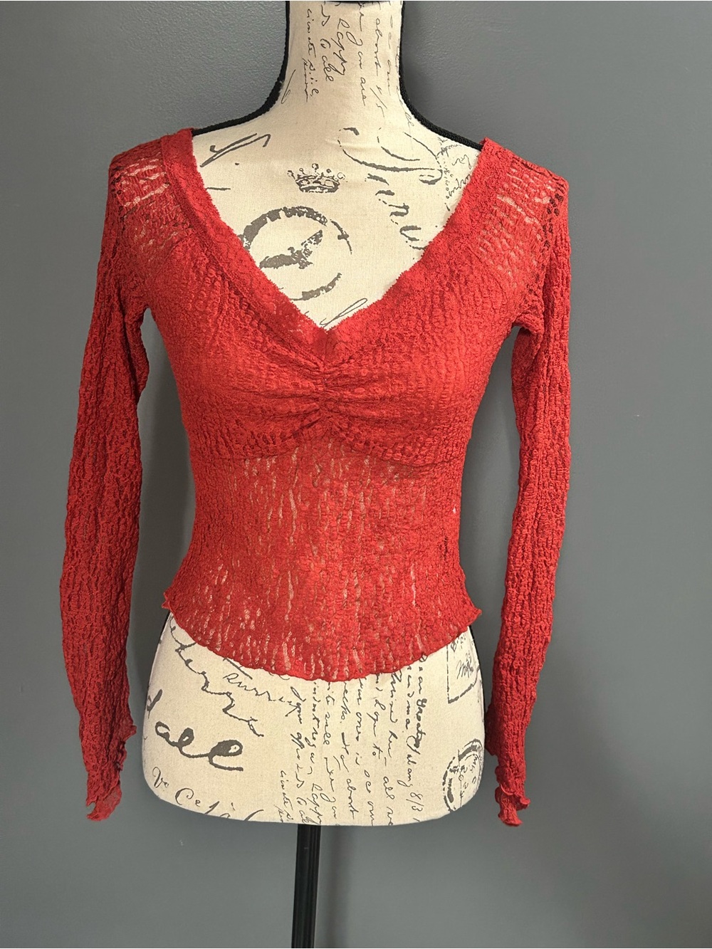 Silence + Noise Red Lace Ruched Long Sleeve Top Size Medium